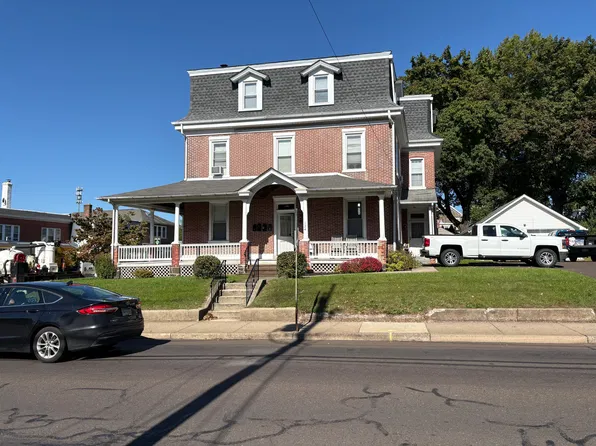 134 S 5th St APT 4, Perkasie, PA 18944