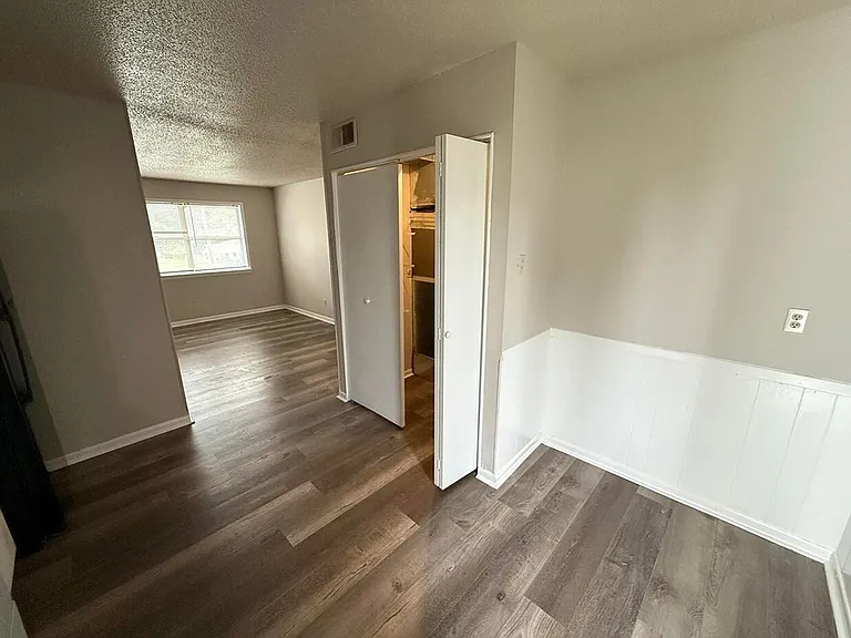 7309 N Moberly Dr #B — Photo 13