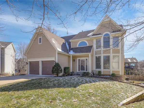 12509 S Alden Ct, Olathe, KS 66062