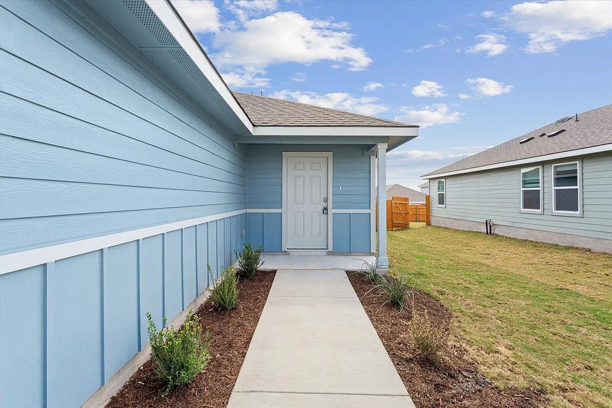 3 bed, 2.0 bath, 1280 sqft, $1,695 — Photo 4