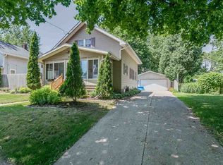 911 Oviatt St, Kaukauna, WI 54130
