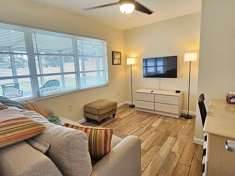 426 Pineview Dr — Photo 20