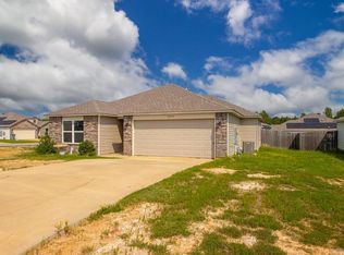 2096 River Birch Trl, Bauxite, AR 72011