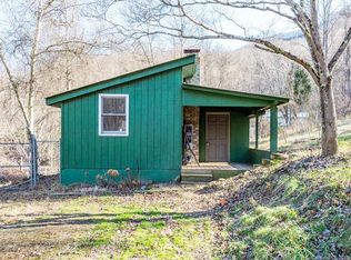 8 Shirleys Way, Leicester, NC 28748