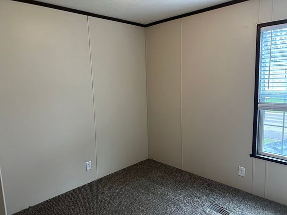 3rd image of 29941 Montmorency Dr