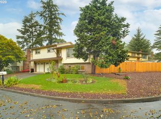 17565 Springhill Pl, Gladstone, OR 97027