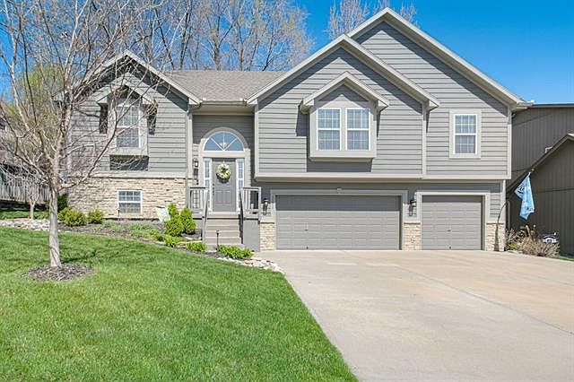 1st image of 1064 Redwood Ln
