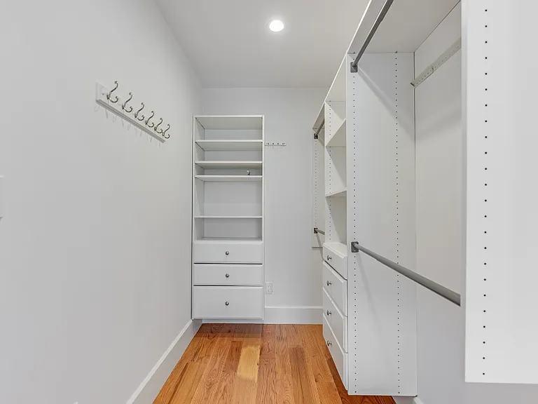 17 Vinton St #3 — Photo 12