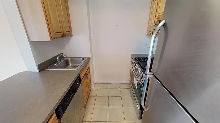 Rented by Metro Garden Realty NYC | media 14