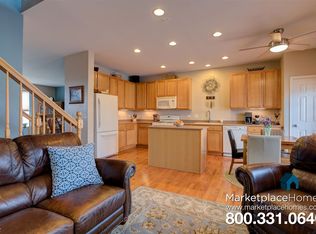 235 Jackson St, Gilberts, IL 60136