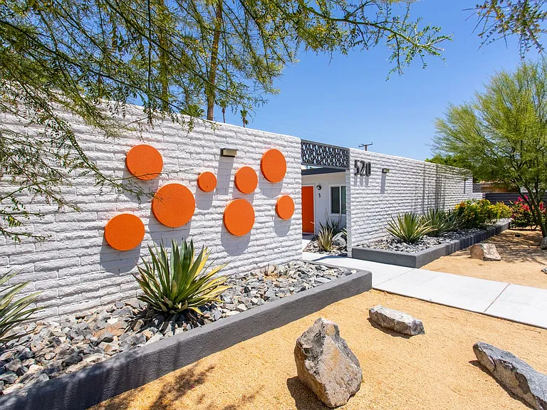 520 S. Desert View Drive — Photo 9