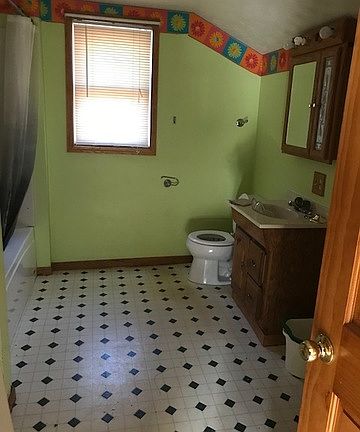 4th image of 212 N Lott Blvd