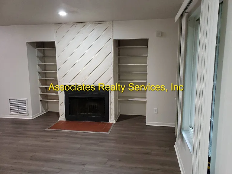 3617 NW 21st Dr — Photo 9