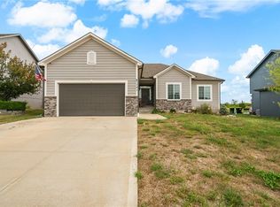 1201 Mesa Dr, Belton, MO 64012