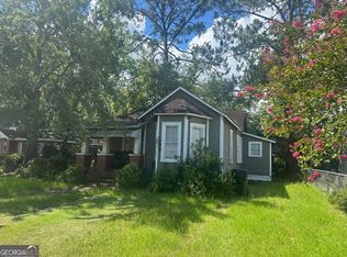 1107 Elizabeth St, Waycross, GA 31503