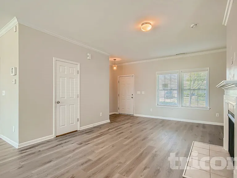657 Shellbark Dr — Photo 5