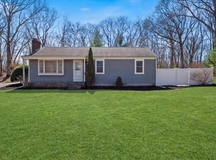 260 Cumberland Ave, North Attleboro, MA 02760