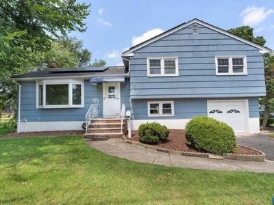 193 New Bridge Rd, Bergenfield, NJ, 07621