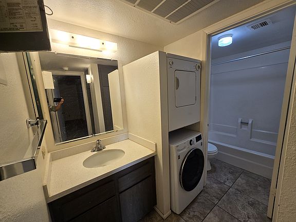 4th image of 1111 E University Dr Unit 102