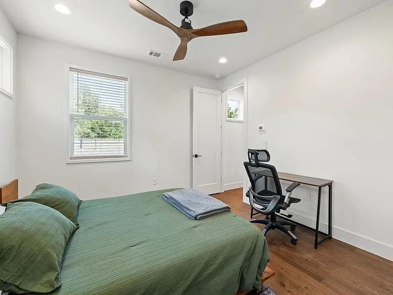 2609 Willow St #2 — Photo 26