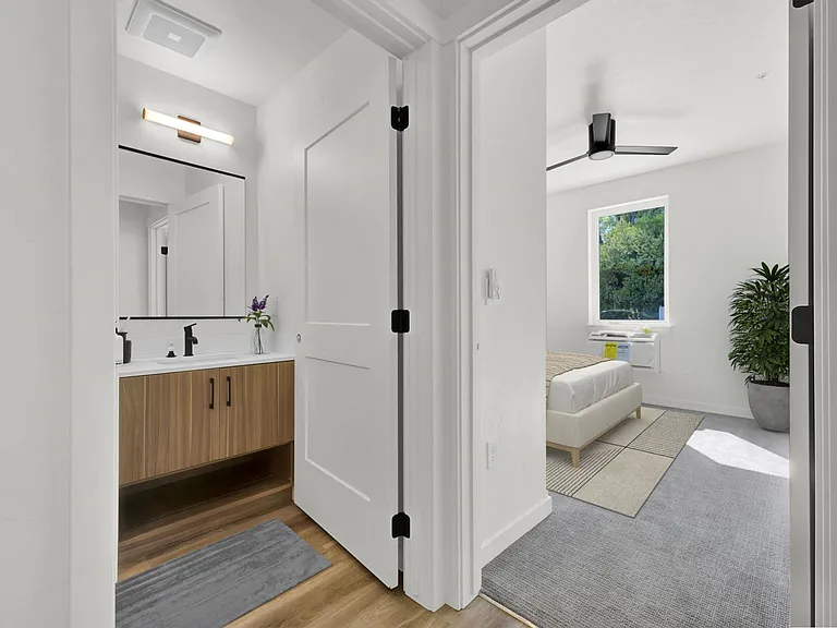 Veazey Park Apartments — Photo 30