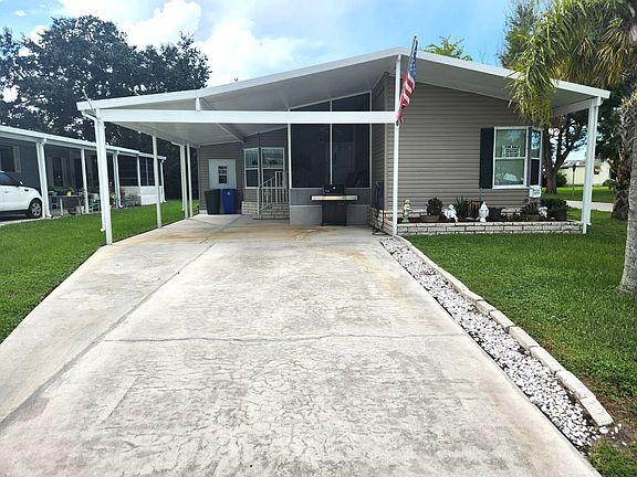 2nd image of 14098 Cisne Cir