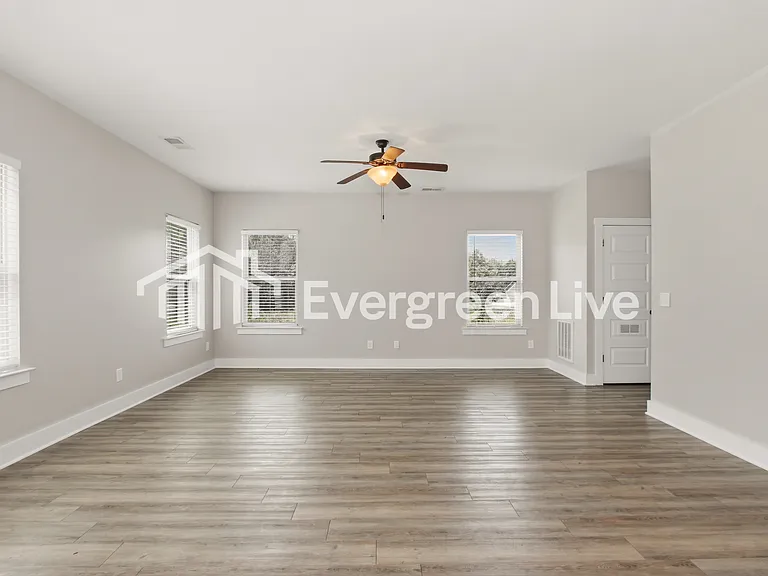 5849 Cheshire Cove Trl — Photo 3
