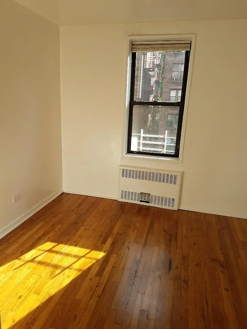 2 bed, 1000 sqft, $2,500 — Photo 4