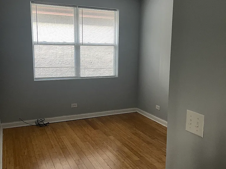 7917 S Phillips Ave #1 — Photo 2