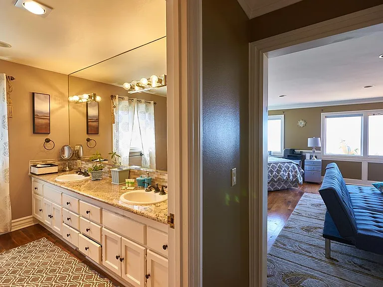 Second master suite view to bathroom and bedroom