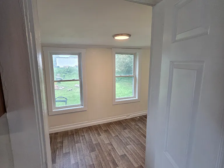 398 Weaver St #1 — Photo 6