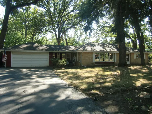 7357 W 109th St, Worth, IL 60482