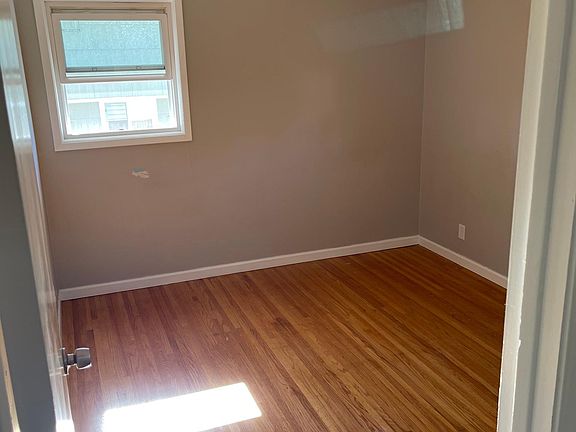 2nd image of 6324 Xerxes Ave S