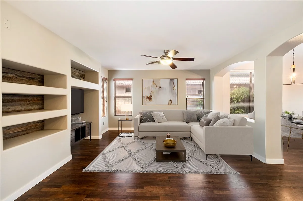 4 bed, 2.5 bath, 2248 sqft, $3,150 — Photo 4