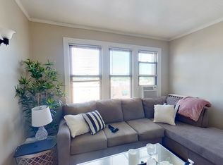 1941 Grove Ave #R2-301, Berwyn, IL 60402