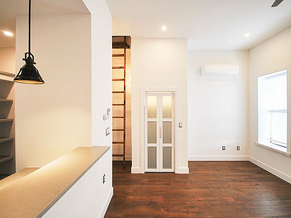 3rd image of 789 Herkimer St APT 3