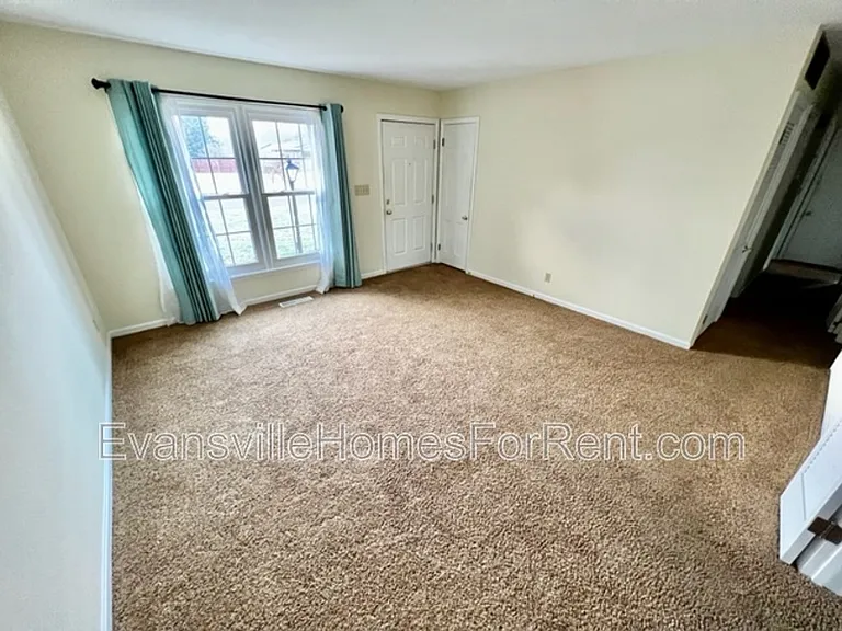 4210 Keck Ave — Photo 2
