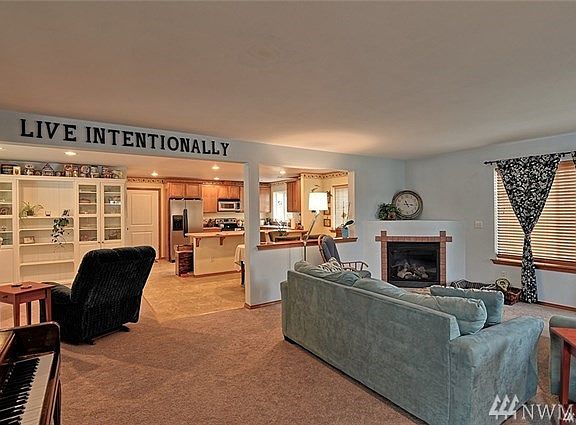 2nd image of 103 N Gifford Ave