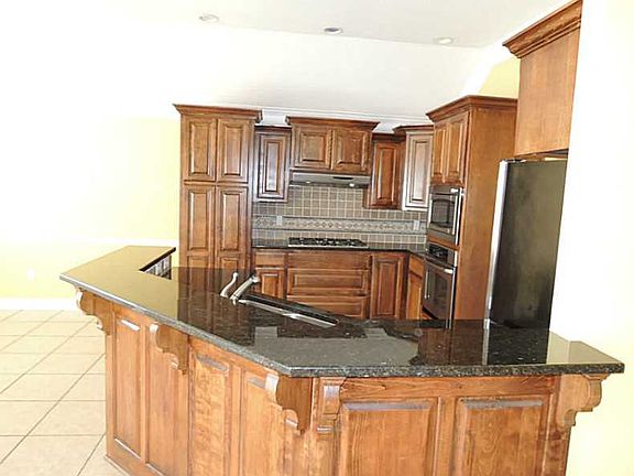 4th image of 211 Antietam Dr