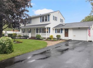 19 Reddington St, Coventry, RI 02816