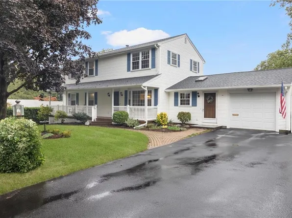 19 Reddington St, Coventry, RI 02816