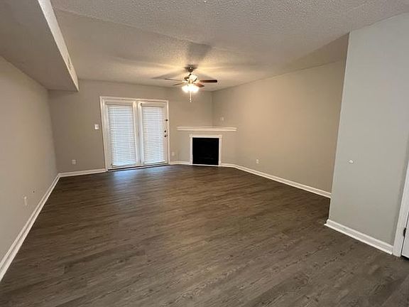 2nd image of 3405 Whitehurst Rd APT D