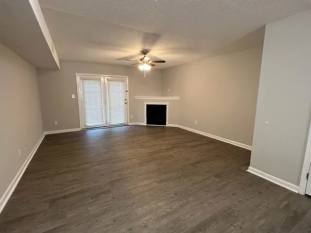 3405 Whitehurst Rd #D — Photo 2