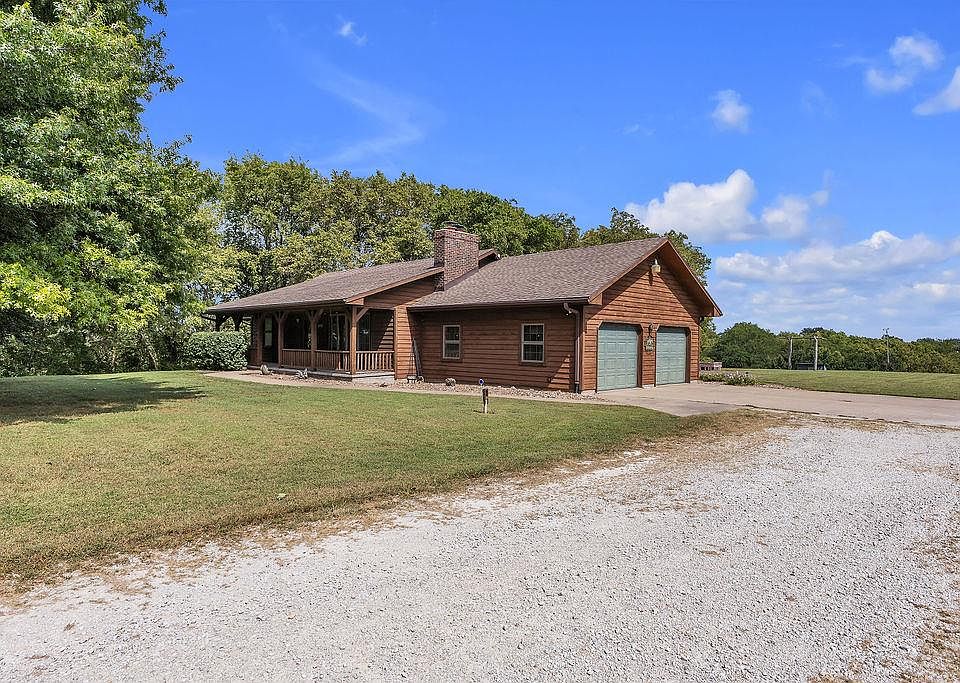 1st image of 3109 SW Lane Rd