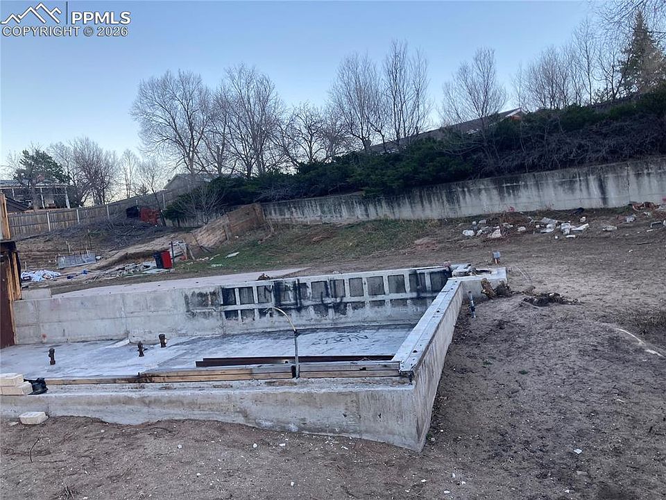 1st image of 1099 Kachina Dr