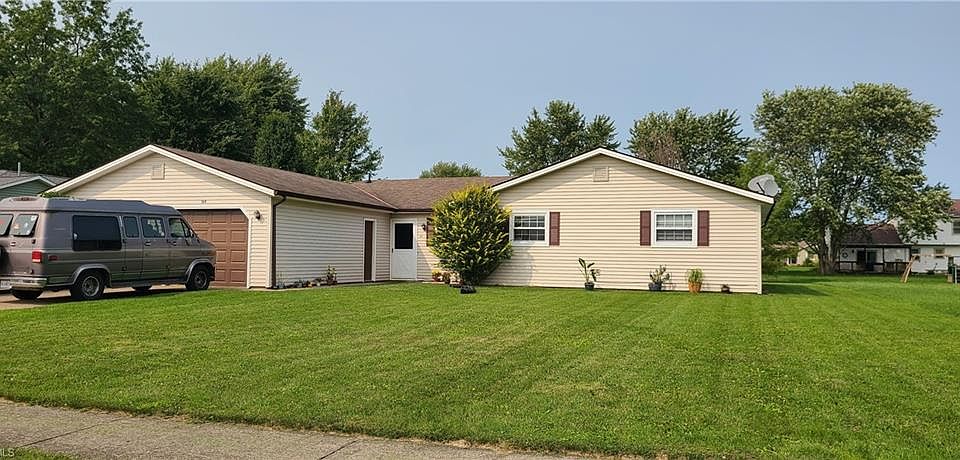1st image of 169 Parklane Dr