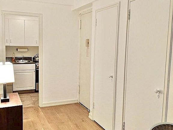 2nd image of 135 E 54th St APT 4A