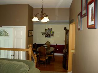 6 Grandin Dr, Flemington, NJ 08822