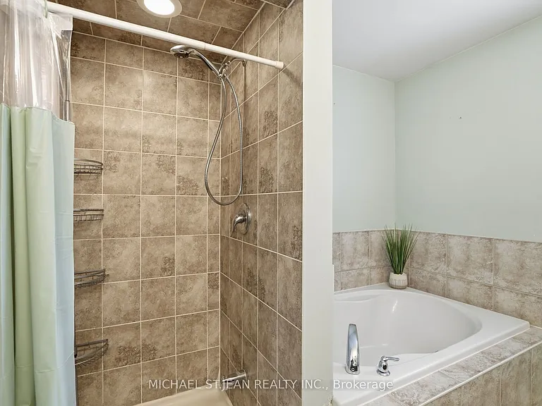 63 Fowler Dr — Photo 31