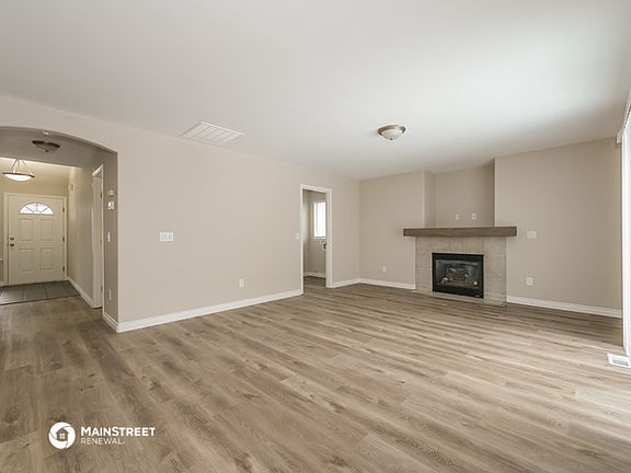 5th image of 6507 217th St E